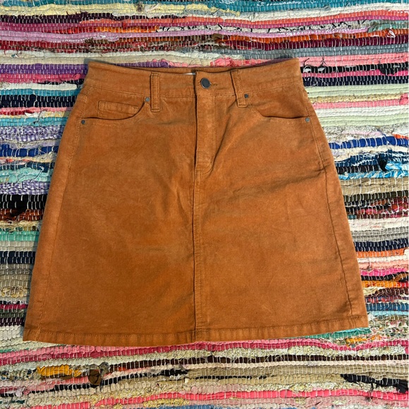 Market & Spruce Dresses & Skirts - Market & Spruce Rust Corduroy Skirt size 4 ✨